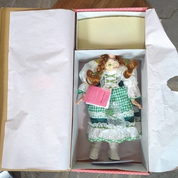 Kathleen Kelly Porcelain Doll Patricia Rose‎ Paradise Galleries Treasury - Picture 15 of 16
